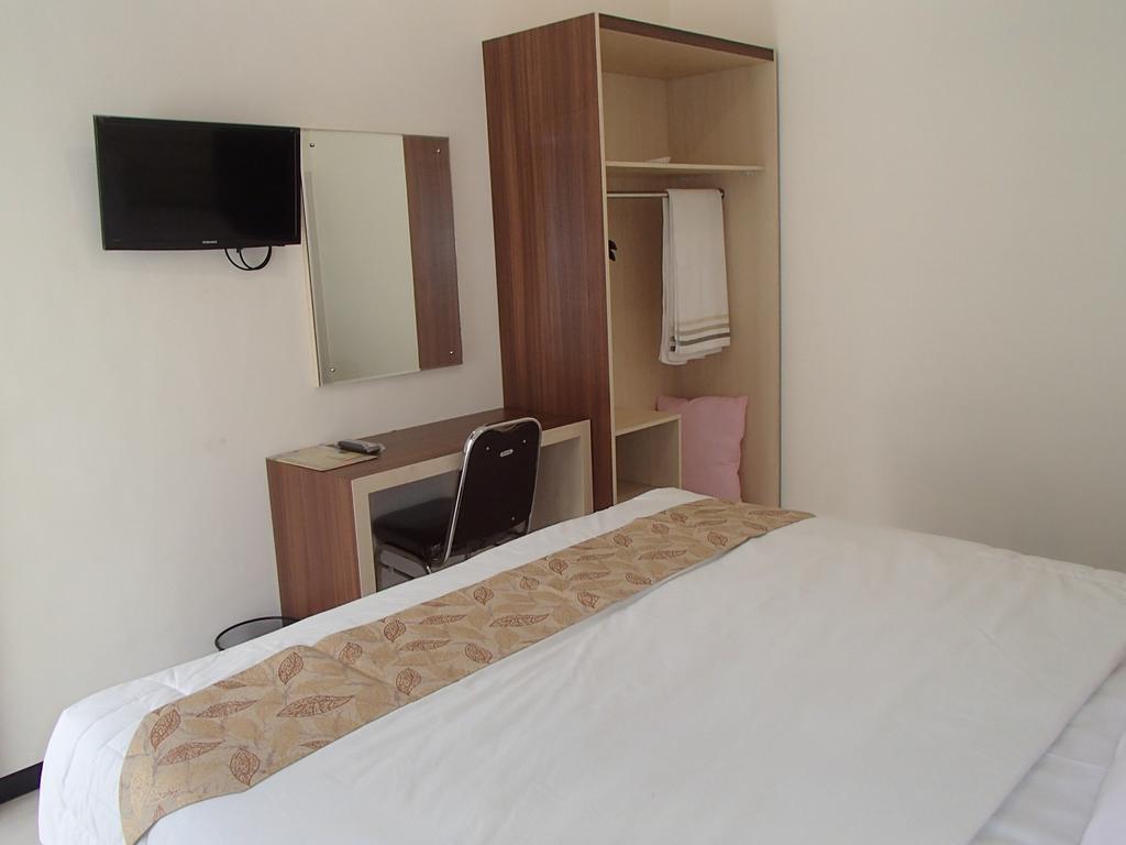 Shakila Guest House Malang Rum bild