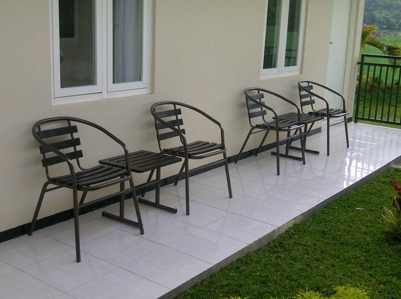 Shakila Guest House Malang Exteriör bild